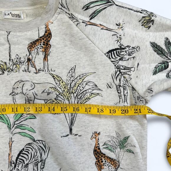 L.A. Soul Safari Animal Print Sweatshirt Giraffes, Zebras, Elephants Size Medium - Picture 5 of 5